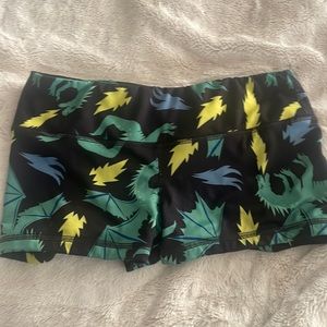 Fleo dragon shorts